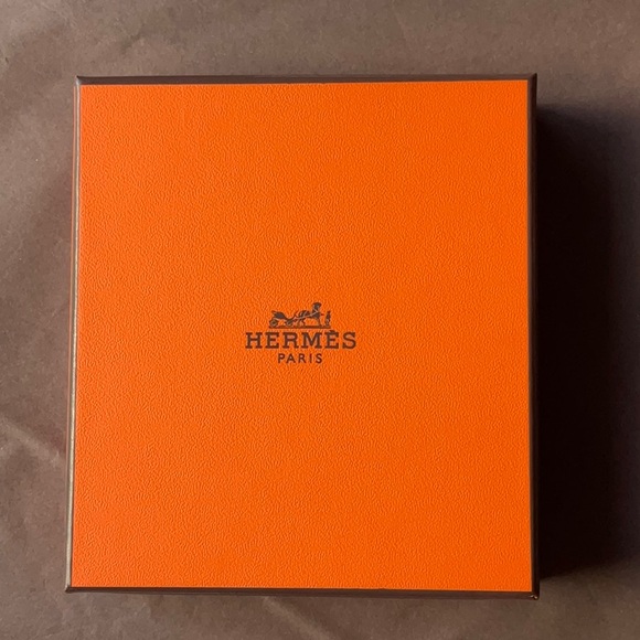 🐴 HERMÈS BOX AND RIBBON BUNDLE 🐴 NWOT 🐴 - Picture 7 of 16